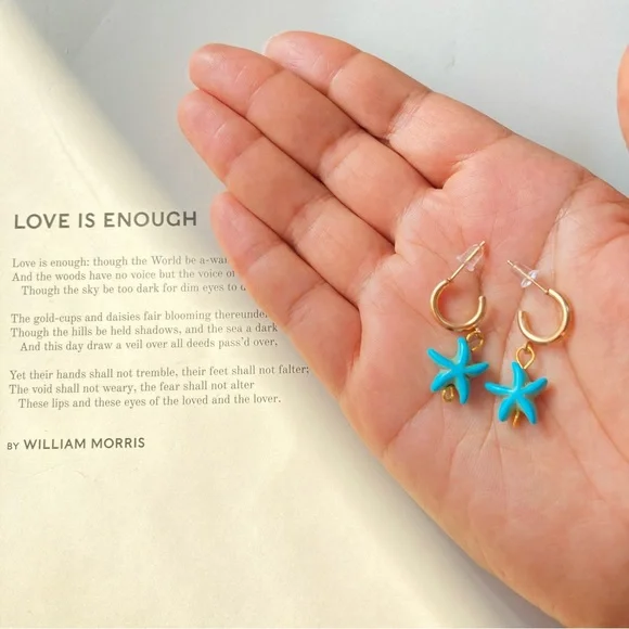 BNWT Retro Turquoise Starfish Design Earrings - Nautical Charm with a Vintage - Picture 5 of 7